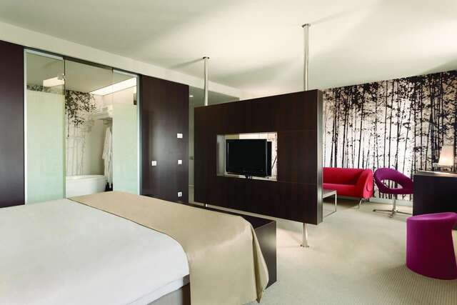 Отель Ramada Plaza Bucharest Бухарест-35